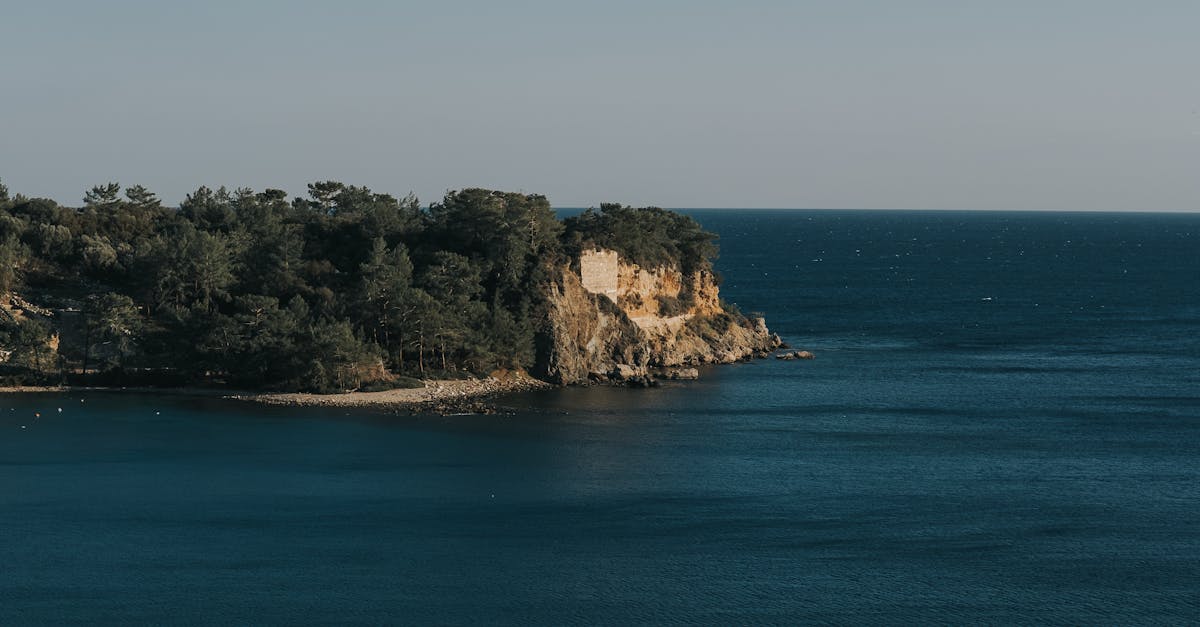 Romantic Outdoor Dining Experiences in Byron Bay